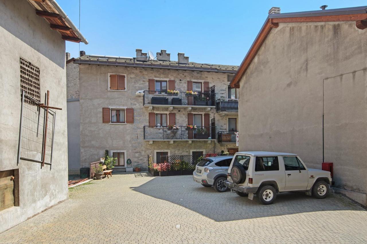 La Maison Du Bonheur Grosio Apartment Exterior photo